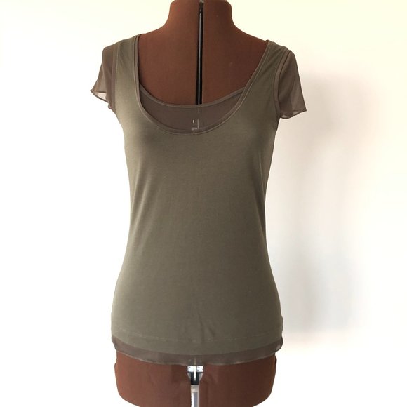Short Sleeve Top  with Back Cutout - Picture 1 of 9